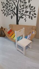 Montessori dětská židle