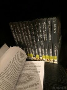 Agatha Christie 13 knih v obalech
