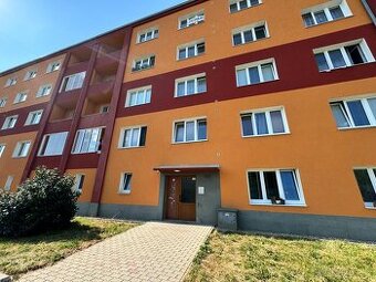 (722) Pronájem, byt 2+1, 53 m, Karla Čapka 107, Habartov