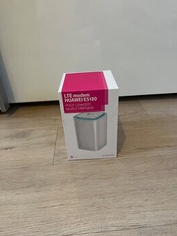 LTE modemHUAWEI E5180 4Gn na simkartu Wifi / LAN