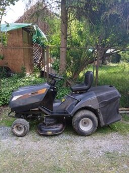 Prodám zahradní traktor Mountfield.