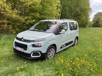 MPV Berlingo 1.5 BlueHDi 100S&S MAN FEEL, Zelená AQUA