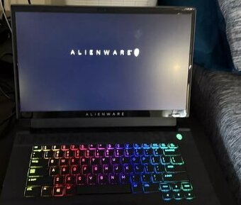 Prodám Dell Alienware M15 R3 Black