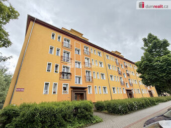 byt 2+1, 65 m2, Hlavní třída, Ostrov, okr. K. Vary - 1