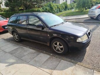 Škoda Octavia 1.9TDi, 81.kw na náhradní díly