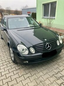 Mercedes Benz w211