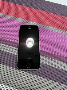 iPhone 5s 32GB Space grey v dobrem stavu