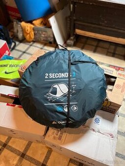 Decathlon 2 sekundový stan