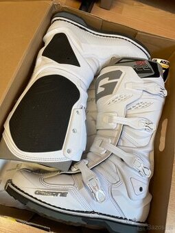 Gaerne SG22 White