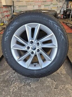 ŠKODA ALU 6,5J x 17’’ ET 38 215/65 R17Bridgestone 5.5mm