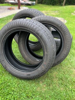 Letní pneu 215/55 R17