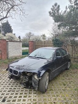 Nahrání díly e46 sedan předfacelift