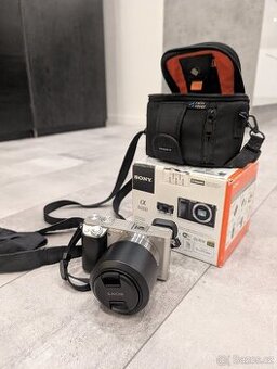 Fotoaparát Sony alpha 6000 (a6000) + dva objektivy