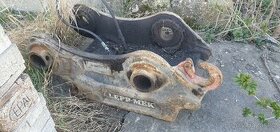 Upínak na Komatsu PC290