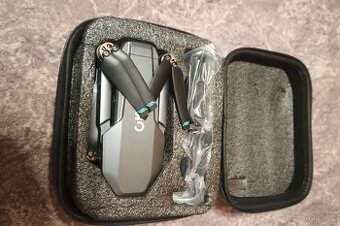 Dron: K618 MAX