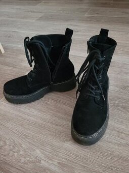 Krásné boty,kozačky vel.35 podzimní/zimní