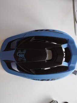 Cyklistická přilba BAT FOX Nová nepoužitá