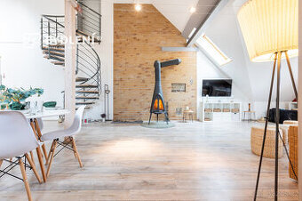 Luxusní mezonetový byt 2+kk se saunou, krbem a dvěma koupeln