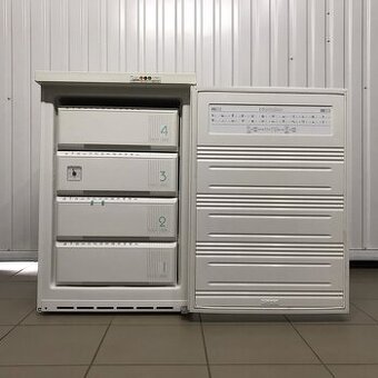 kvalitní mrazák Liebherr, 102L