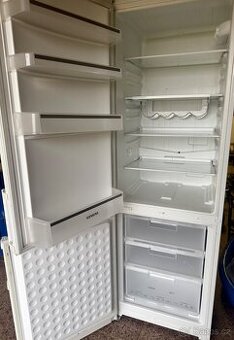 Lednice s mrazakem siemens