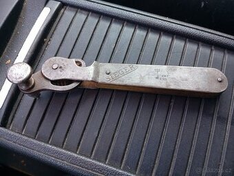 Otvírák na konzervy Solingen