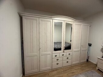 Nabízím ložnici z masivu