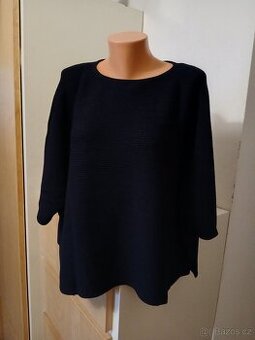 Dámský volný vlněný svetr COS vel. uni