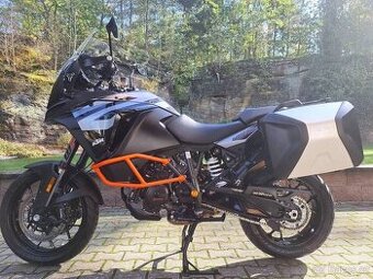 KTM 1290 Super Adventure S - TOP STAV + VÝBAVA 279.000,- Kč