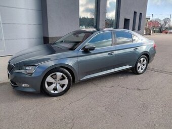 SUPERB III 2.0TDi, r.17 210000km, po rozvodech, NAVI, MANUÁL