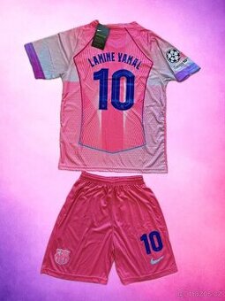 Limitovaný růžový komplet FC Barcelona „90“ – Yamal #10