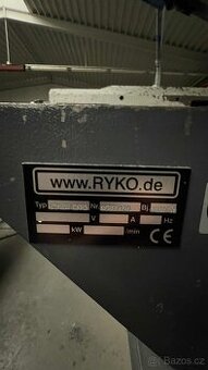 Pásová pila na železo Riko