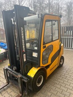 Vysokozdvižný vozík Jungheinrich DFG 425
