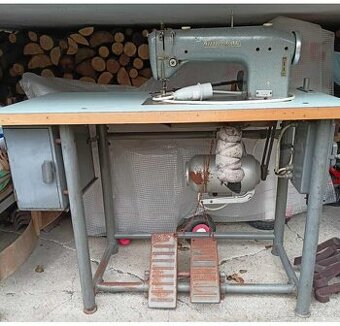 Šicí stroj Minerva