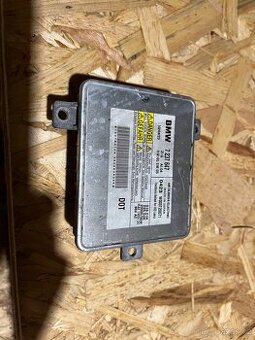 Ridici jednotka xenonu