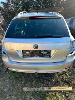 Zadní vrata Škoda Superb 2 Combi