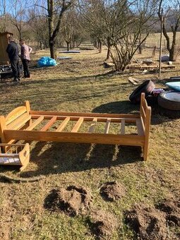 Postel- Detska, masiv, zidlicka 6 x