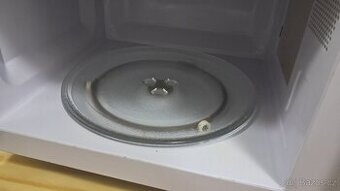 Mikrovlnná trouba s grilem