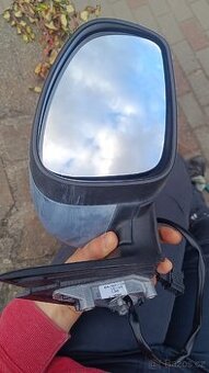 Pravé zrcátko Fabie II.