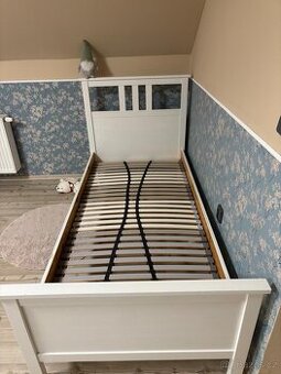 postel IKEA 90x200