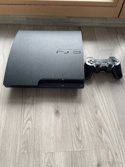 PlayStation 3 Slim 320 GB + ovladač