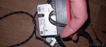 Starý elektro jistič a další elektro