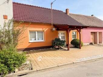 Prodej rodinný dům se zahradou, 3+1, 400 m2 - Jaroslavice, u