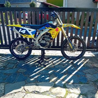 SUZUKI RM-Z 250