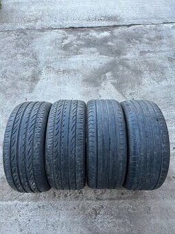 Pneu 225/40/18 dot1118