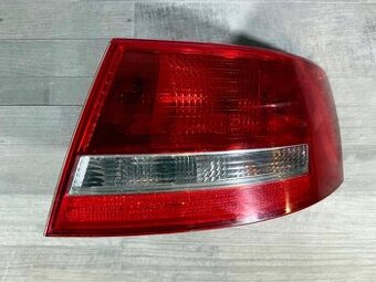 AUDI A6 - 4F C6 04-08 - světlo PZ - SEDAN REPLIKA