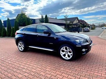 BMW X6 50i 300 kw X-DRIVE r.v 2009 koupeno ČR Servisní kniha