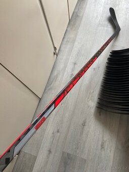 Hokejka CCM Jetspeed FT4 P29 85flex levá ZÁRUKA