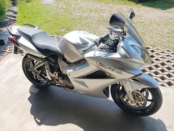 Honda VFR 800