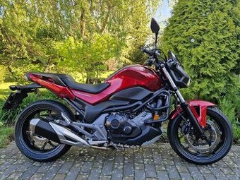 Honda NC750S, ABS, jen 5.500km, 100% stav, VIDEO.