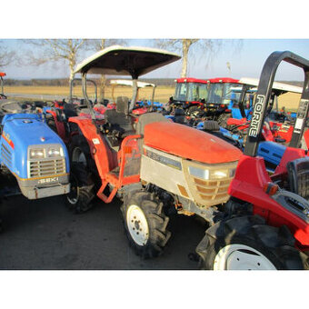 Malotraktor Yanmar AF 24 se stříškou - krásný stav